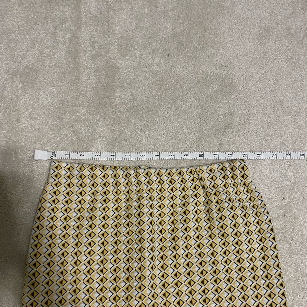 Sold: Zara printed yellow skirt Sz Medium - Picture 7 of 10